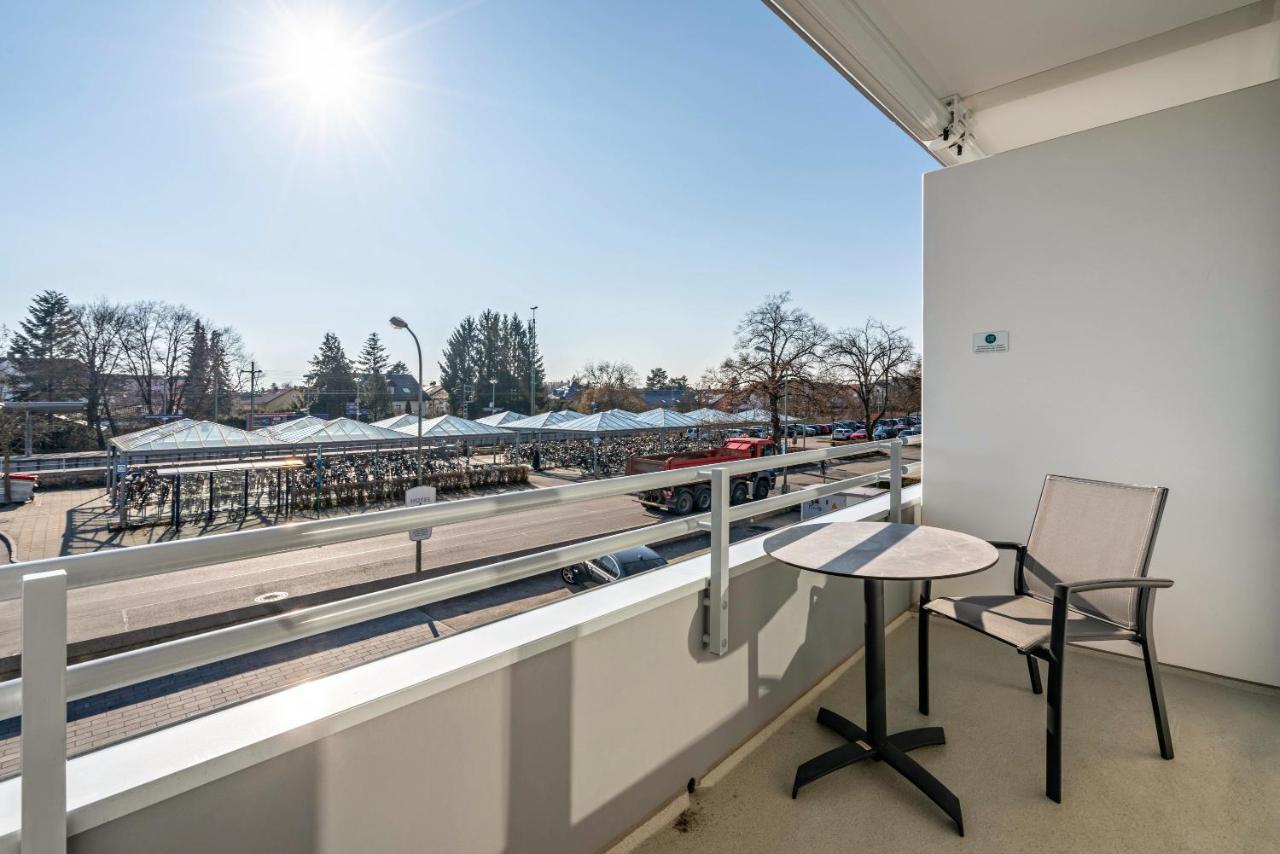 Huber Living Basic 105 Apartment *
